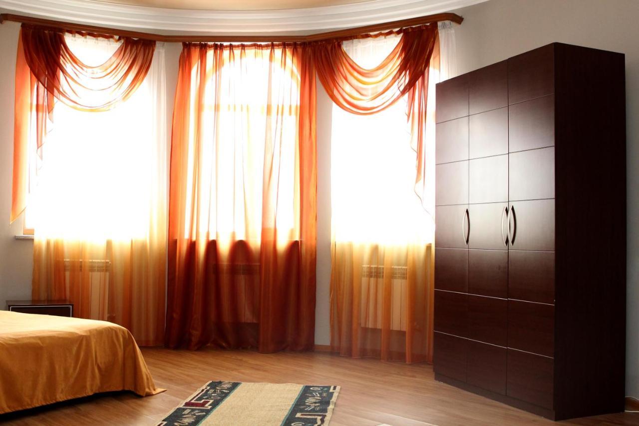 Golden Apricot Guiumri Exterior foto